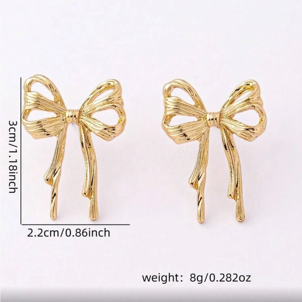 ✨Elegant Gold tone Hypoallergenic Bow Earrings